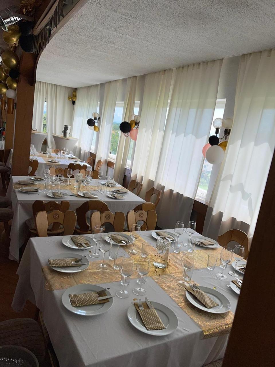 Hotel Wald Cafe Simbach am Inn Exterior foto